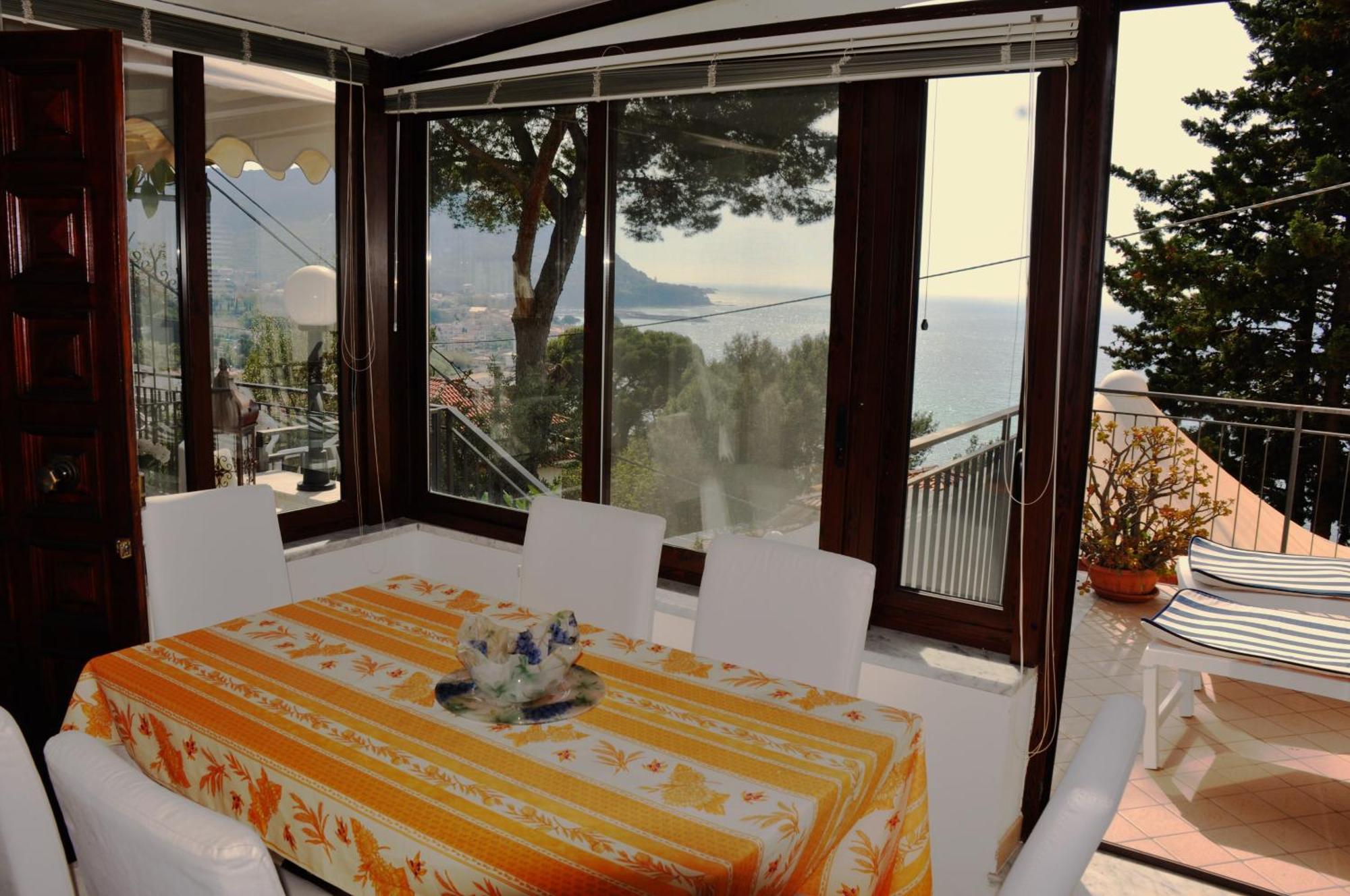 Villa Laura Sea View Apartments サンタ・マリア・ディ・カステッラバーテ 部屋 写真