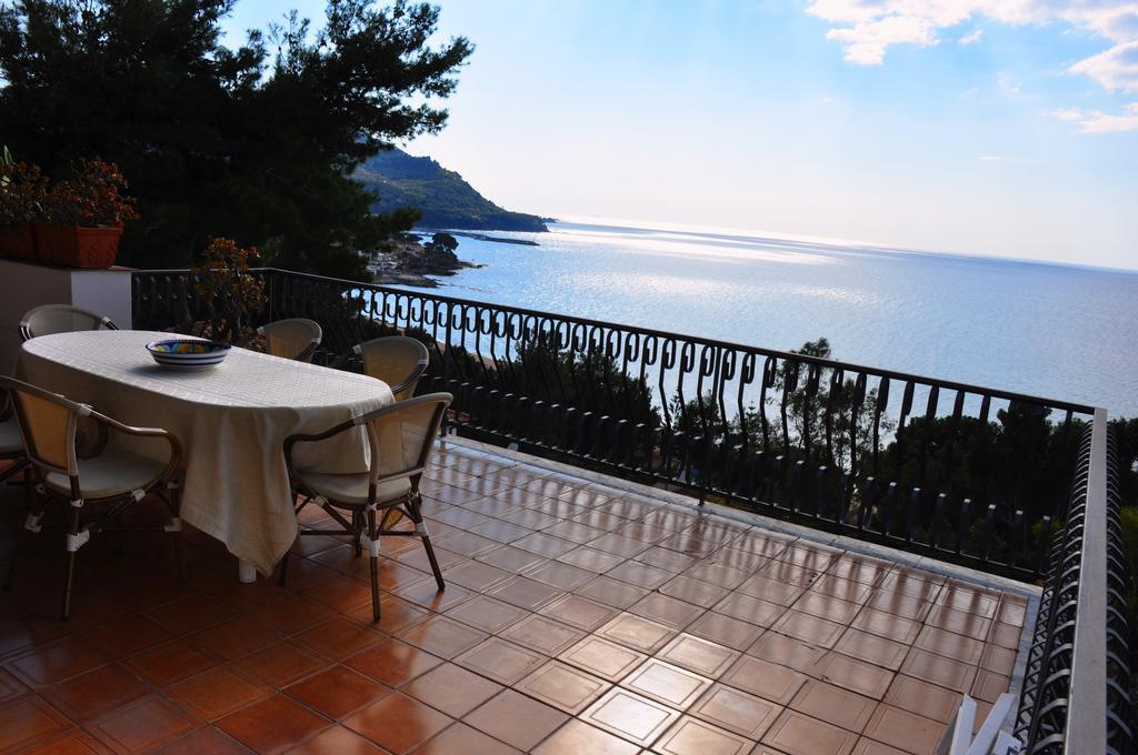 Villa Laura Sea View Apartments サンタ・マリア・ディ・カステッラバーテ エクステリア 写真